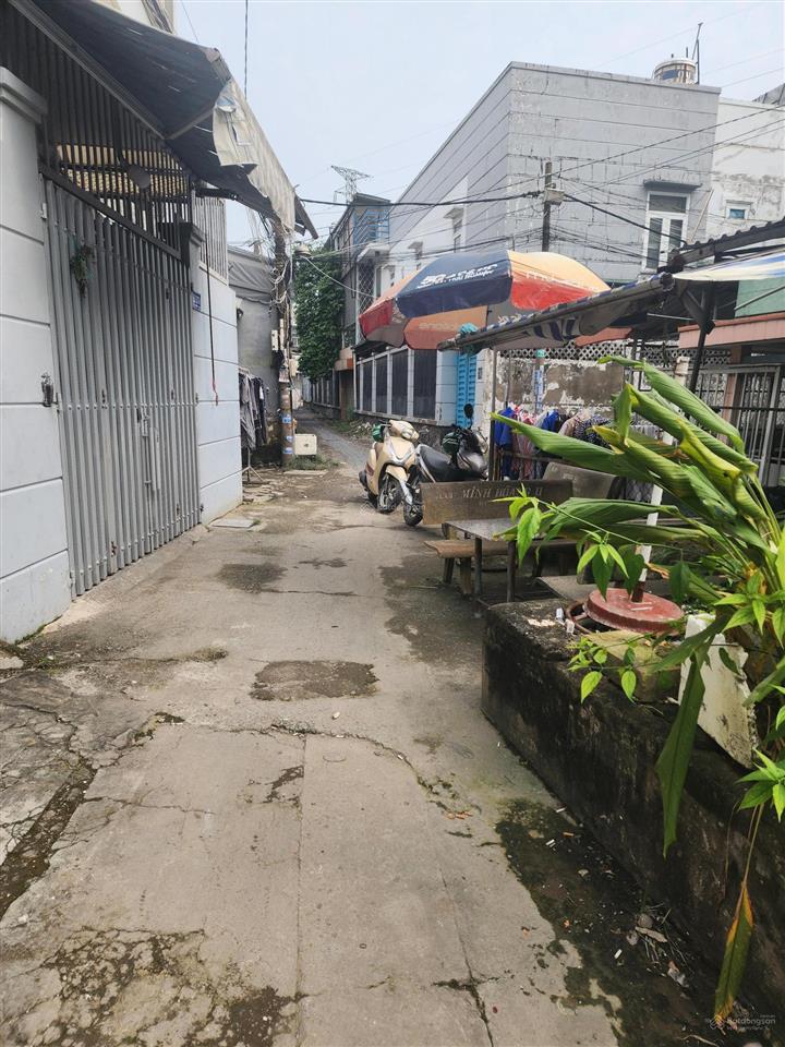 Bán đất tặng nhà hẻm xe hơi lô nhì quốc lộ 50, phong phú kế bên gia hòa