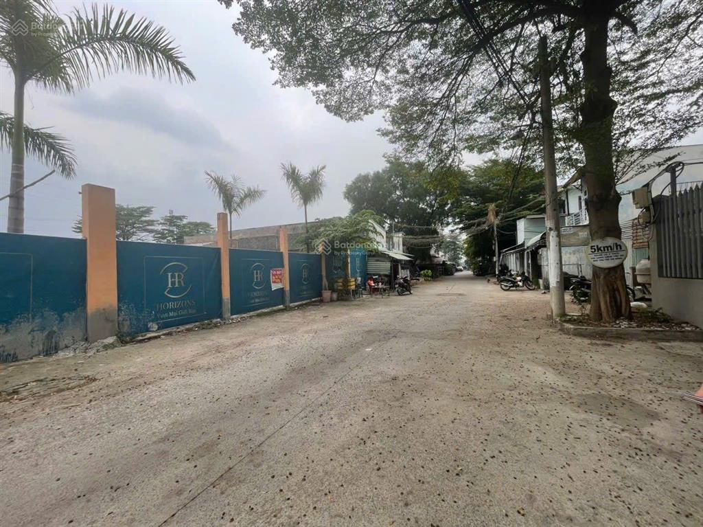 Giá tốt cho anh chị đầu tư . vị trí tiên kinh doanh măt tiền rộng . đường thoáng.