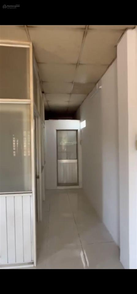 Chủ giảm 1 tỷ. một căn nhà vừa ở, có nguồn thu nhập. dân cư đông đúc, tiện kinh doanh đa ngành nghề