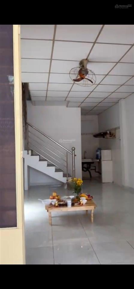 Chủ giảm 1 tỷ. một căn nhà vừa ở, có nguồn thu nhập. dân cư đông đúc, tiện kinh doanh đa ngành nghề
