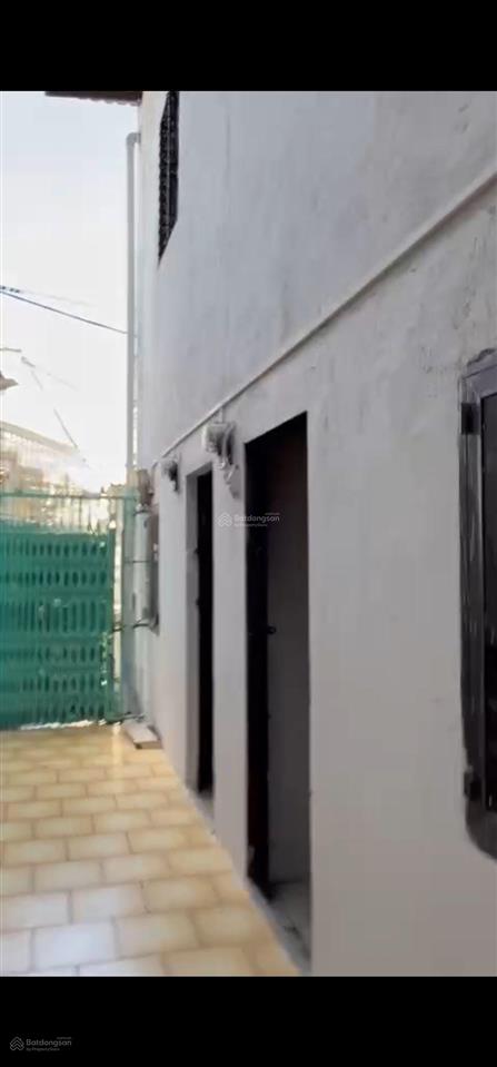 Chủ giảm 1 tỷ. một căn nhà vừa ở, có nguồn thu nhập. dân cư đông đúc, tiện kinh doanh đa ngành nghề
