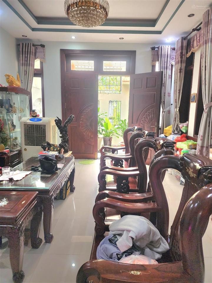 Biệt thự khu dân cư gia hòa. sổ hồng hoàn công đầy đủ. tiếp khách thiện chí