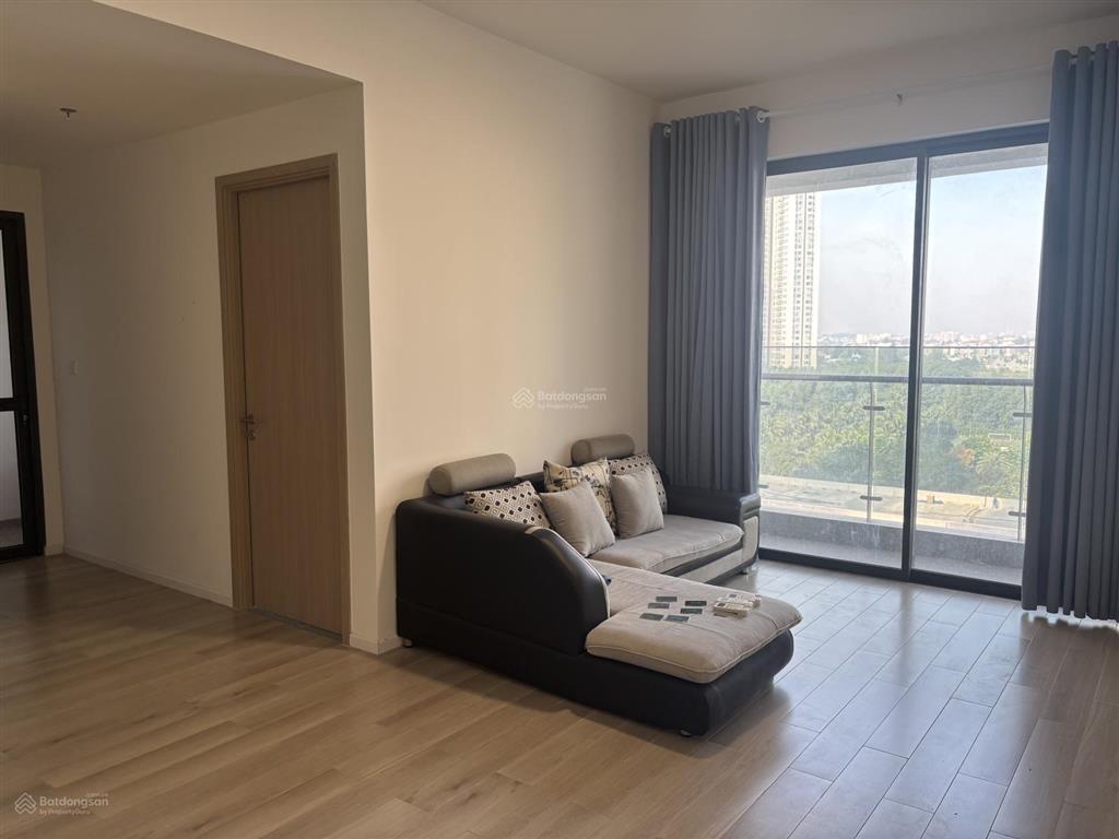 Cắt lỗ trước lễ 30/4 lumiere boulevard 2pn, 2wc giá 4.3 tỷ
