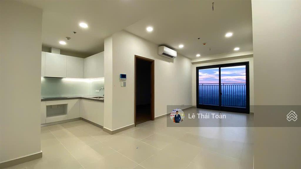 Bán 2pn 2wc 75m2 full nội thất cho thuê 17 triệu/tháng view hồ bơi tầng đẹp the glory