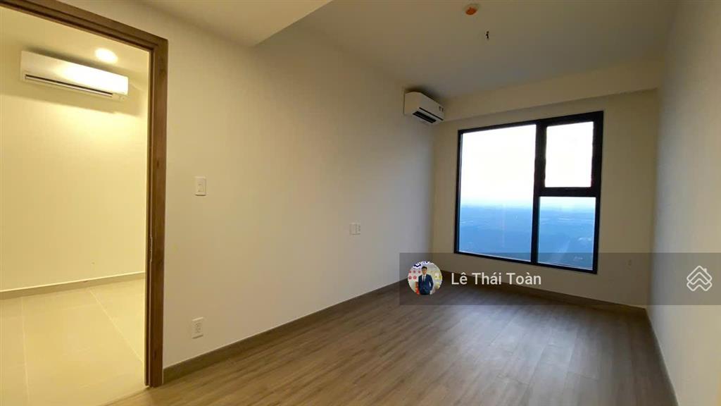 Bán 2pn 2wc 75m2 full nội thất cho thuê 17 triệu/tháng view hồ bơi tầng đẹp the glory