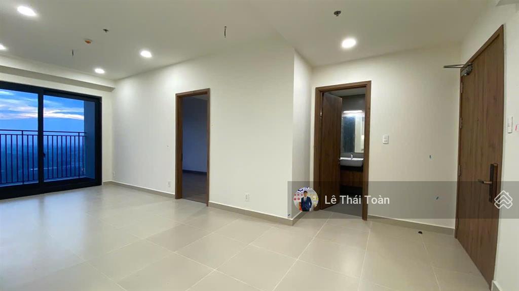 Bán 2pn 2wc 75m2 full nội thất cho thuê 17 triệu/tháng view hồ bơi tầng đẹp the glory
