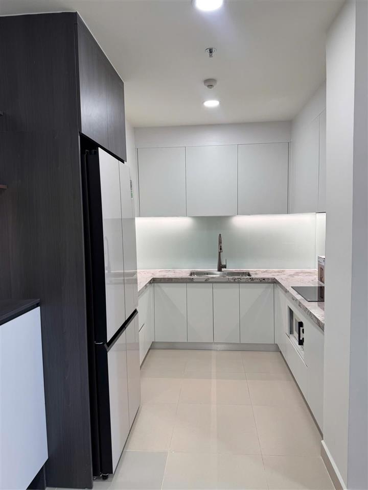 Cho thuê 2pn 2wc tầng cao view đẹp nội thất mới , xịn như hình giá 15 triệu ( bao pql )