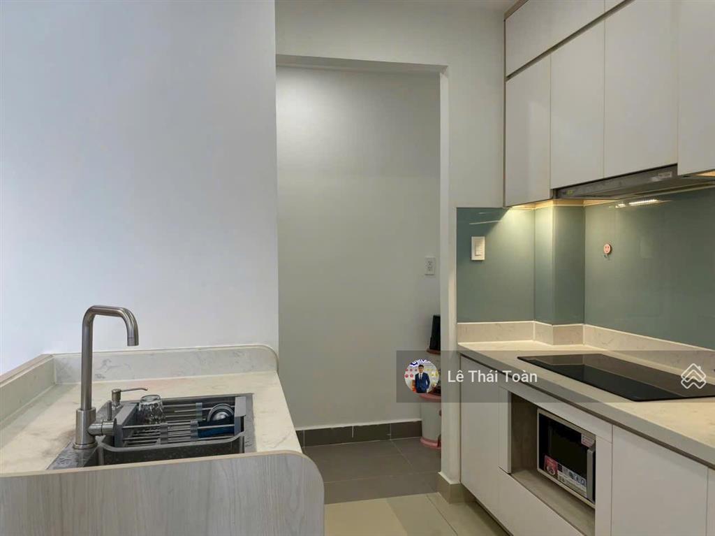 Bán căn 2pn2wc 65m2 giá 2.150tỷ rẻ nhất tòa sẵn hd thuê 10.5 triệu/tháng cc midori park the view