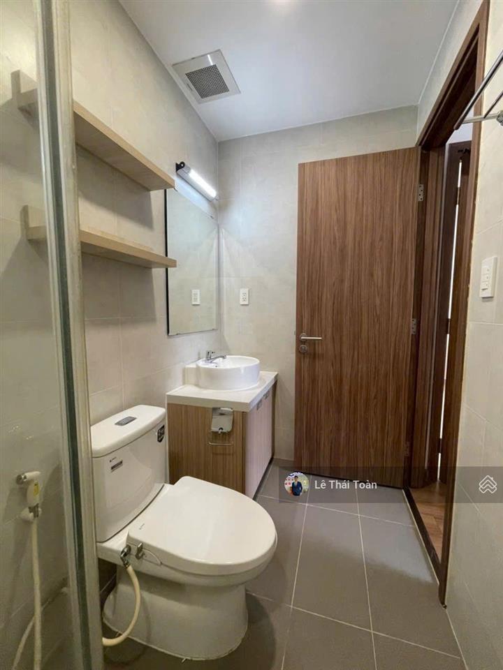 Bán căn 2pn2wc 65m2 giá 2.150tỷ rẻ nhất tòa sẵn hd thuê 10.5 triệu/tháng cc midori park the view