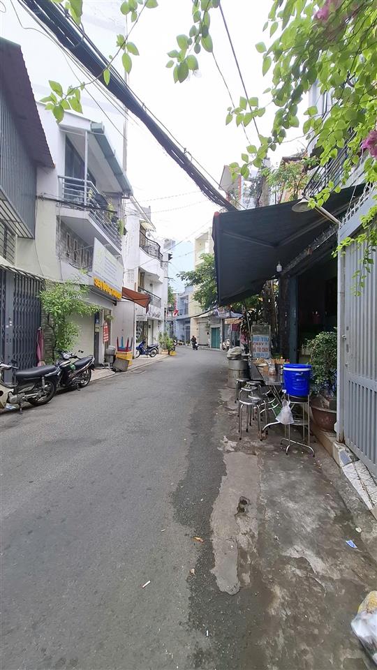 Hẻm xe tải tránh sát đặng minh trứ, tân bình, 30m2, 2pn, chỉ 4 tỷ nhỉnh