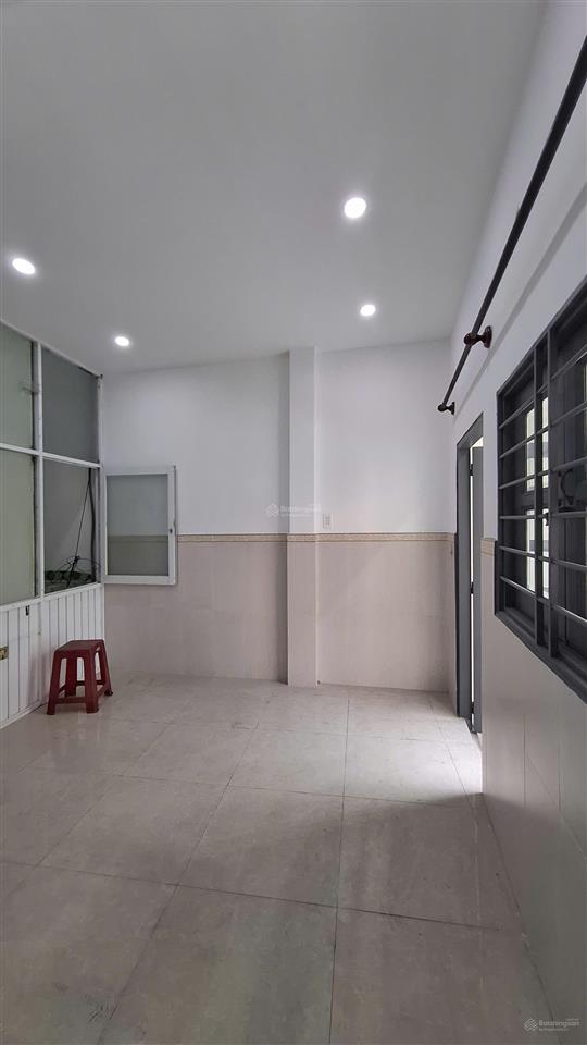 Lô góc hẻm xe tải gần bùi thế mỹ, tân bình, 30m2, 2pn lớn, chỉ nhỉnh 4 tỷ
