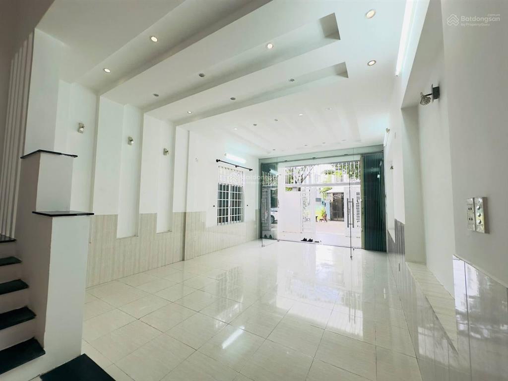 Chính chủ gửi bán nhà 3 tầng mt( kẹp view công viên) phú xuân 2.đà nẵng.