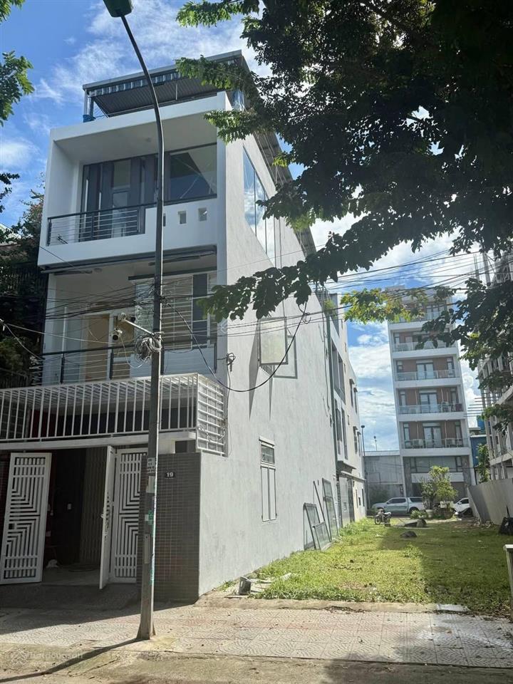 Chính chủ gửi bán nhà 3 tầng mt( kẹp view công viên) phú xuân 2.đà nẵng.