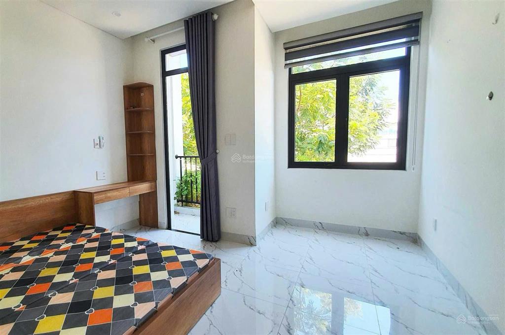 Cần bán tòa nhà căn hộ 5 tầng 2 mt đường kinh dương vương, đà nẵng