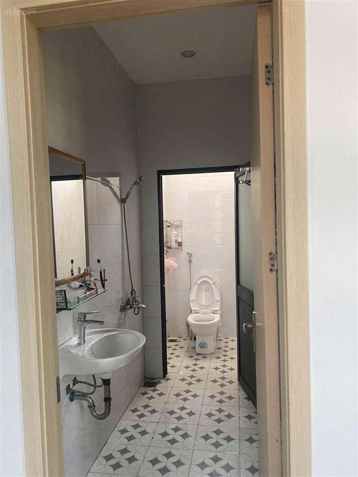 Cần bán nhà 3.5 tầng mt( kẹp kiệt 4m) đường phùng hưng, p hòa minh, quận liên chiểu. đà nẵng