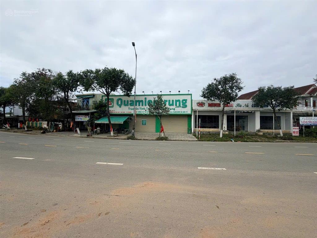 Cần bán lô góc 4 mặt tiền đường dt 602,hoà ninh.đà nẵng