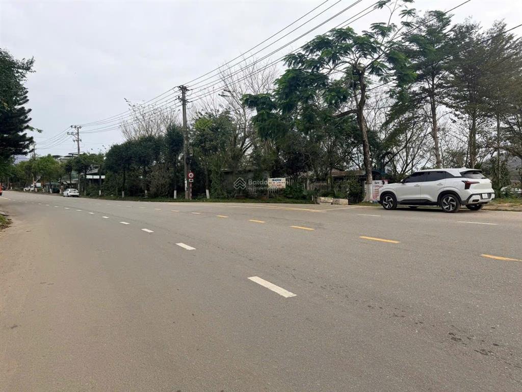 Cần bán lô góc 4 mặt tiền đường dt 602,hoà ninh.đà nẵng
