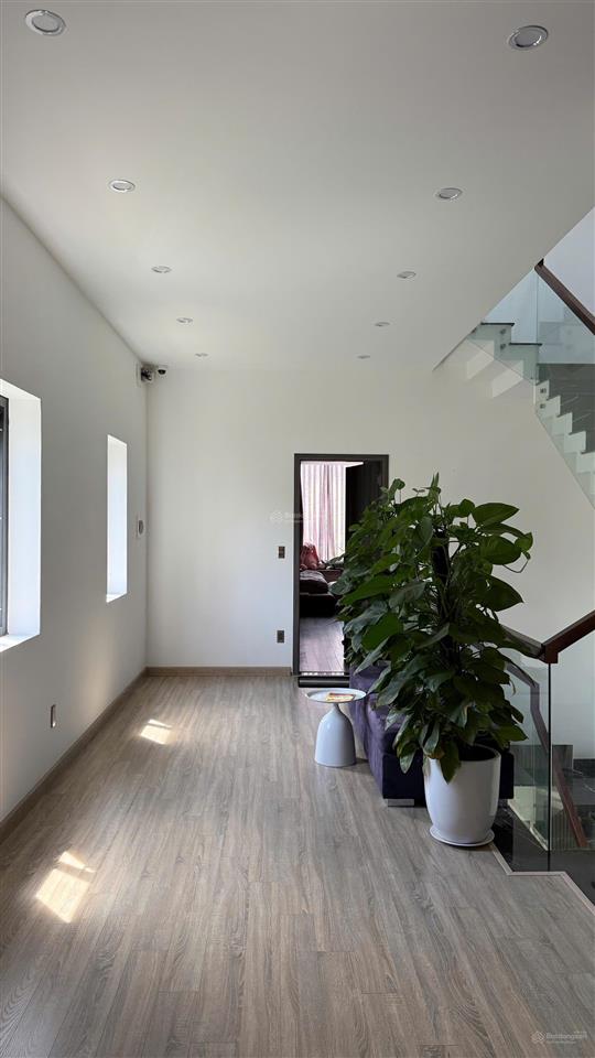 Cần bán nhà 5 tầng mt thích quảng đức, đà nẵng