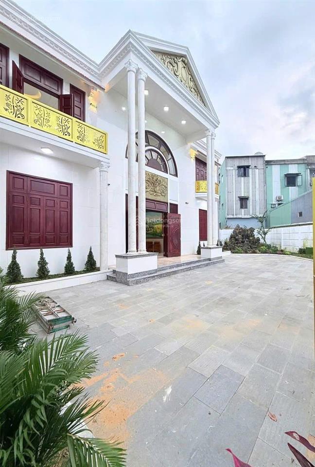 Cần bán nhà 2 tầng mt chơn tâm 9,đà nẵng