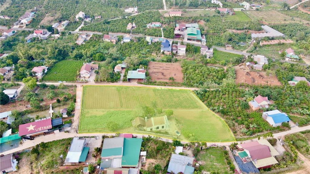 Bán lô đất gần chùa linh ẩn. giá chỉ 790tr. 203m2 sẵn thổ cư  nở hậu