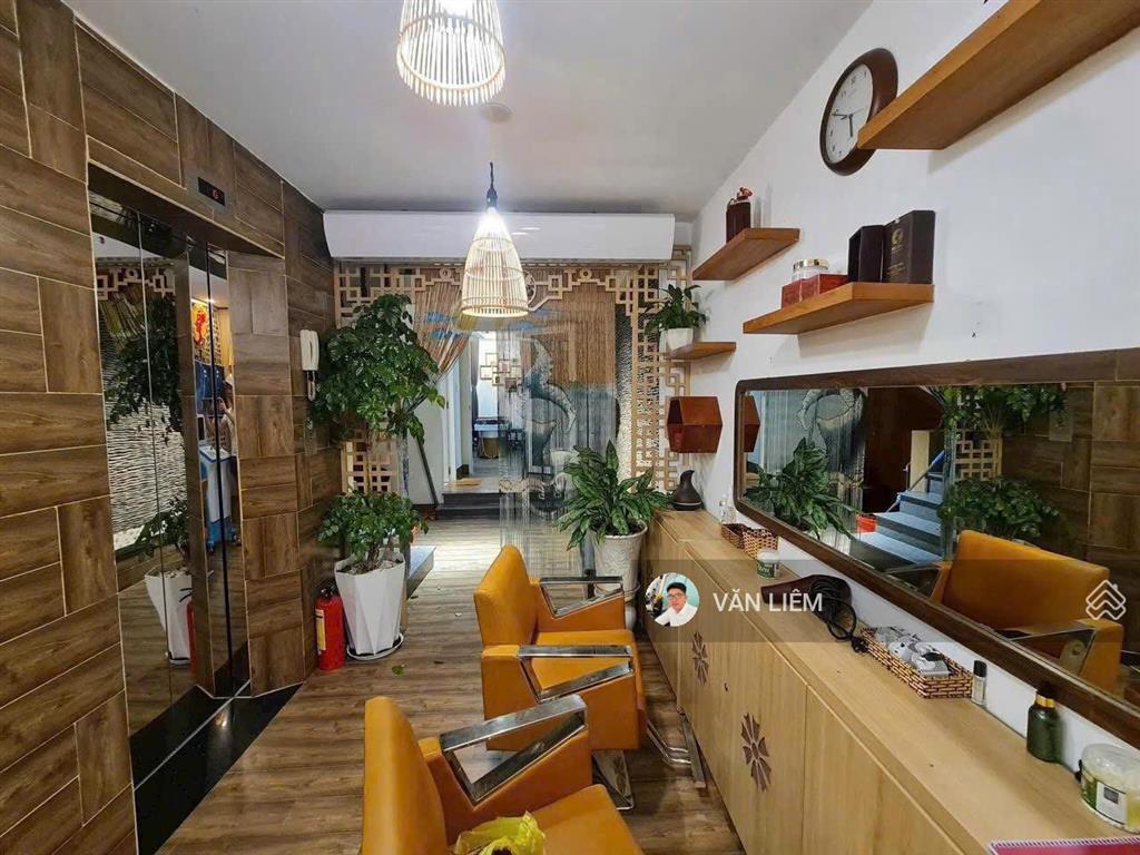 Bán nhà 1 trệt 4t 66,9m2 có thang máy mặt đường trần bình trọng khu bàn cờ trung tâm tp. nha trang