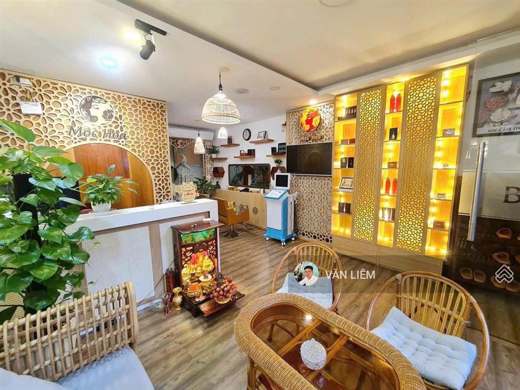 Bán nhà 1 trệt 4t 66,9m2 có thang máy mặt đường trần bình trọng khu bàn cờ trung tâm tp. nha trang