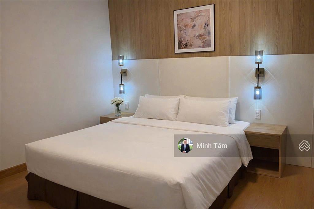 Bán căn hộ 2pn trung tâm nha trang  view biển, sổ đỏ chính chủ  dqua hotel 5 sao