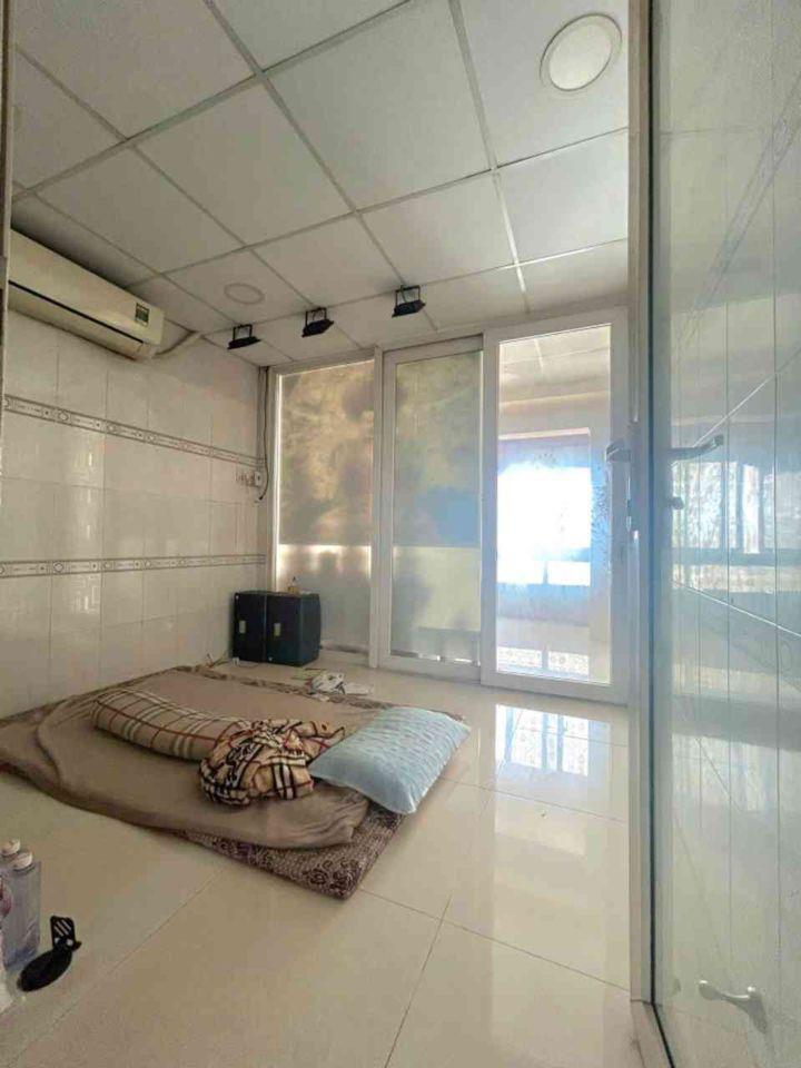 HƠN 2 TỶ CÓ NHÀ 3 TẦNG CMT8 3PN GẦN METRO SỐ 2