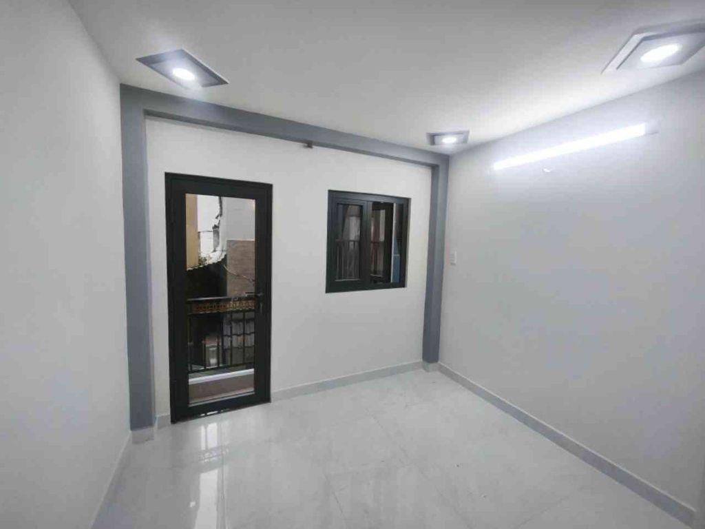 NHÀ MỚI 3 TẦNG LẠC LONG QUÂN, 2PN, NHỈNH 3 TỶ