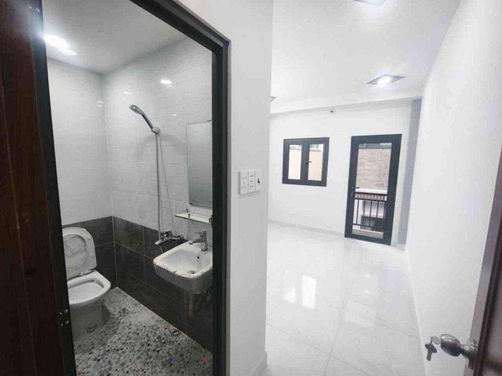 NHÀ MỚI 3 TẦNG LẠC LONG QUÂN, 2PN, NHỈNH 3 TỶ