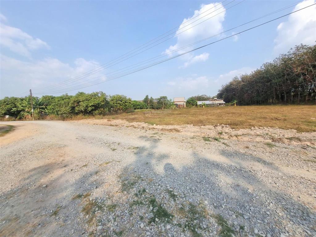 155m2 thổ cư. gần kcn. đường rộng 8m. 470tr
