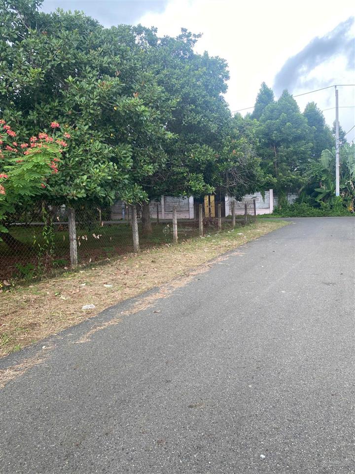 Hàng hiếm * lô góc 5100m2 đường 13, 13b hoà long, bà rịa. có 300m thổ cư