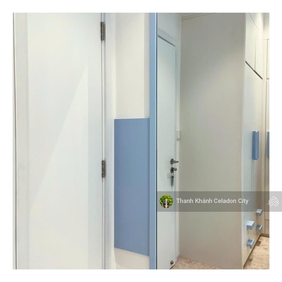 Bán căn 2pn2wc diamond centery 86m2, view hồ bơi, để lại full nt như hình  tặng 1 slot ô đậu xe