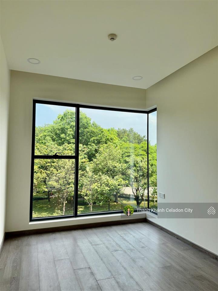 Bán gấp diamond centery 3pn3wc, 120,7m2 view công viên, tháp c4, giá bán 11ty trả chậm 36 tháng