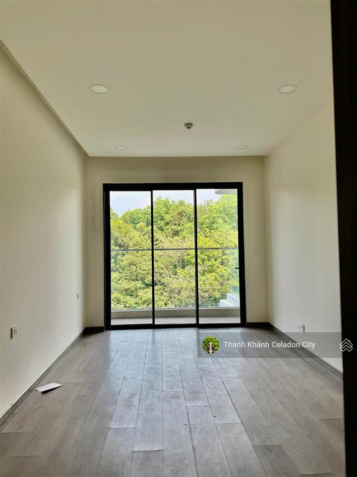 Bán gấp diamond centery 3pn3wc, 120,7m2 view công viên, tháp c4, giá bán 11ty trả chậm 36 tháng