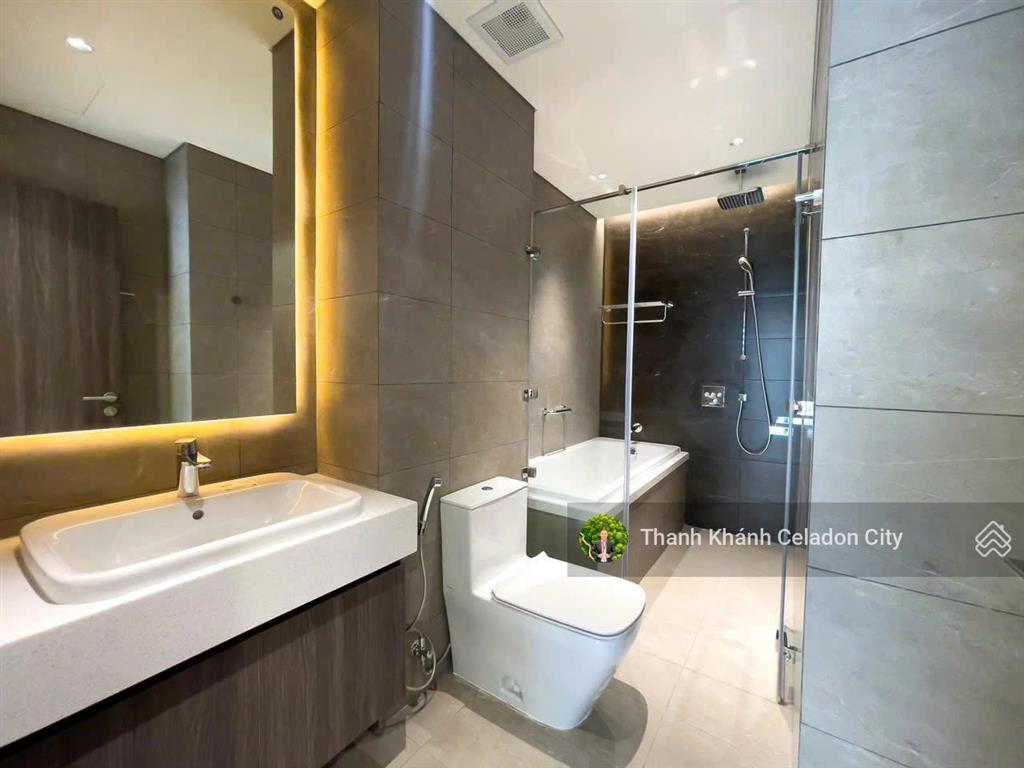 Bán gấp diamond centery 3pn3wc, 120,7m2 view công viên, tháp c4, giá bán 11ty trả chậm 36 tháng