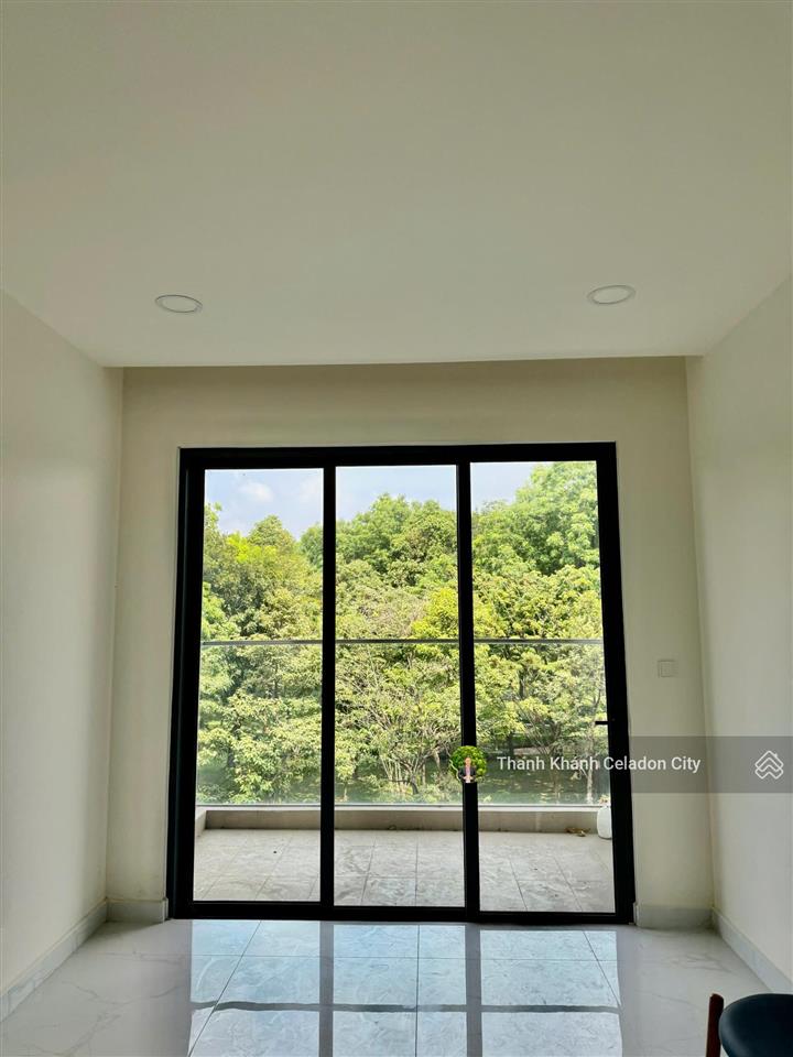 Bán gấp diamond centery 3pn3wc, 120,7m2 view công viên, tháp c4, giá bán 11ty trả chậm 36 tháng
