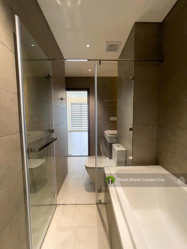 Bán gấp diamond centery 3pn3wc, 120,7m2 view công viên, tháp c4, giá bán 11ty trả chậm 36 tháng