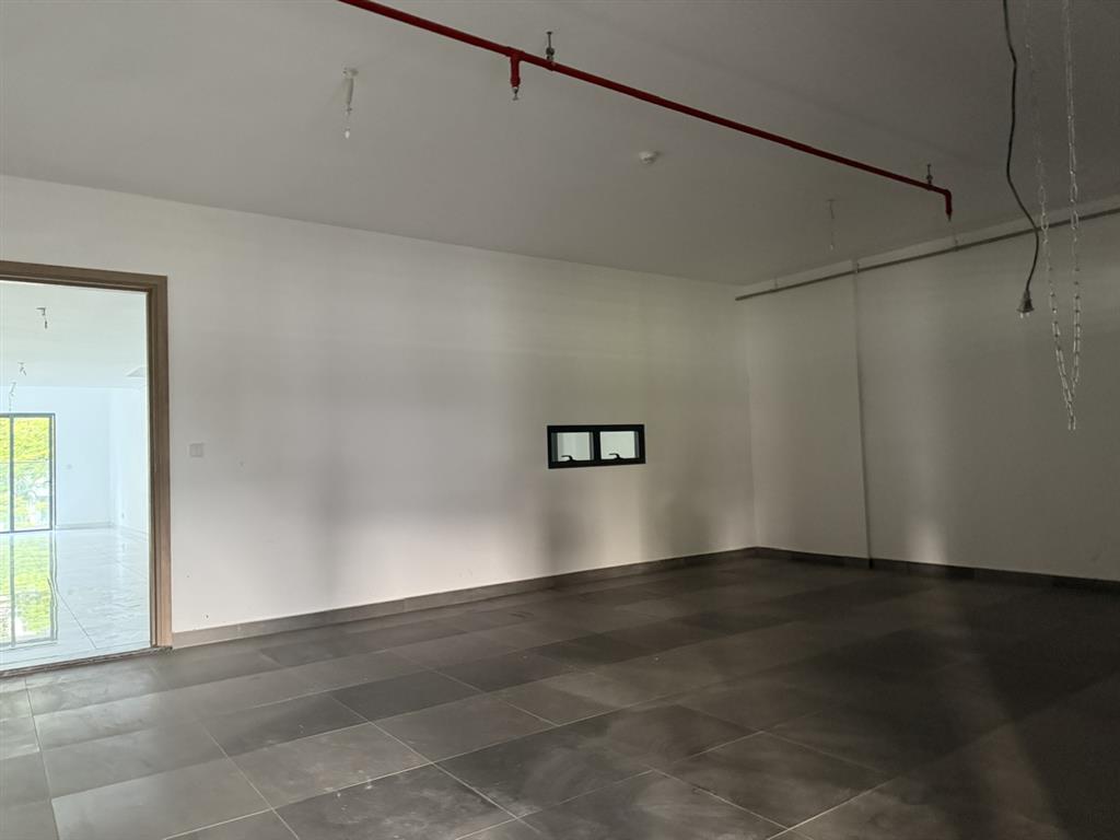 Bán căn skylikned ( xe hơi lên tận nhà)  gara ôtô riêng 45m2, tk 2pn, dt 170m2  giá 11tỷ5 (102%)