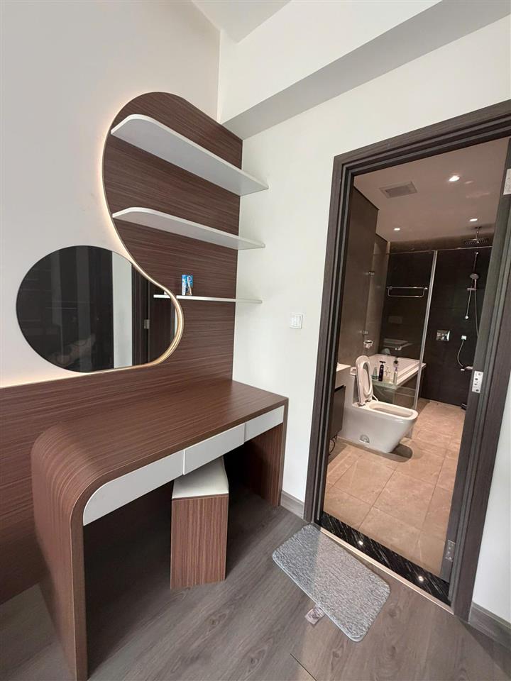Bán cc diamond centery, 10,7 tỷ, 120,7m2, 3pn, 3wc, full đẹp, nhiều tiện ích