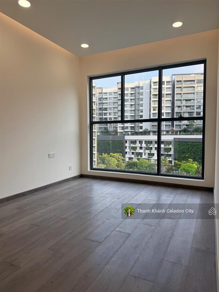 Bán căn hộ diamond centery  celadon city, 2pn, 2wc, dt 96m², thanh toán giãn 36 tháng