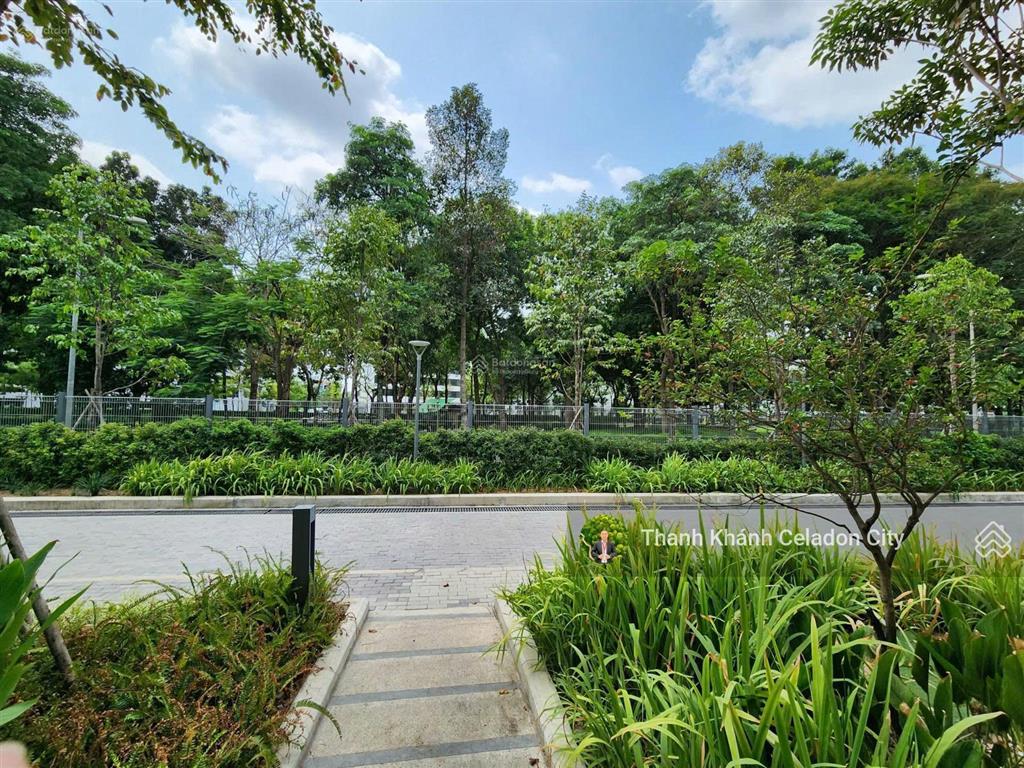 Bán căn góc đẹp nhất the glen 6*19 3 mặt tiền, nhận nhà với 22%, trả chậm 36 tháng, hướng đông nam