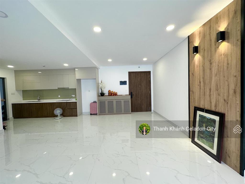 Bán căn 112m2 brilliant giá 9ty full nội thất  2pn, 2wc, view đông bắc, tầng trung, hướng mát mẻ