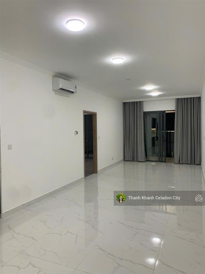 Căn hộ xe hơi chạy lên tận nhà skylinked  gara ô tô riêng, tk 2pn, dt 163m2  giá 10tỷ3