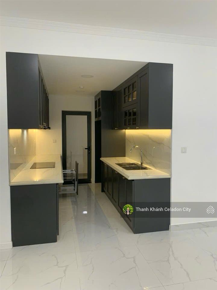 Căn hộ xe hơi chạy lên tận nhà skylinked  gara ô tô riêng, tk 2pn, dt 163m2  giá 10tỷ3