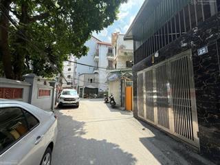 Chính chủ bán gấp 45m đất nở hậu, miêu nha ô tô đỗ cổng, đối diện trường.