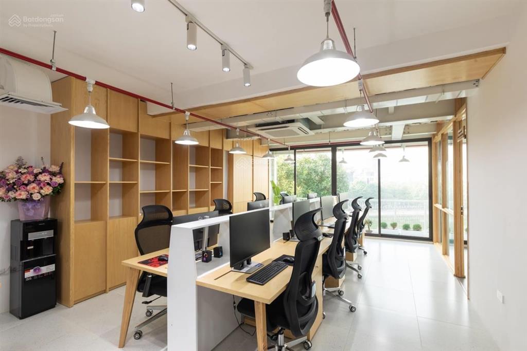 Thái hà  vp 115m² thoáng 3 mặt mặt tiền 7m vuông vắn cần cho thuê gấp giá 22 triệu