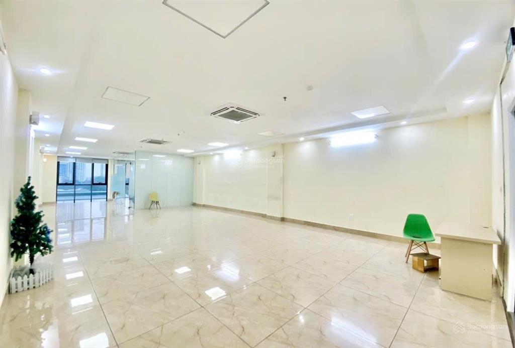Cắt lỗ cực sâu sàn văn phòng 140m2 chỉ 20tr tại trung tâm quận đống đa