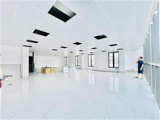 Chính chủ cắt lỗ. cho thuê gấp sàn văn phòng 140m2 chỉ 19tr hoàng cầu đống đa