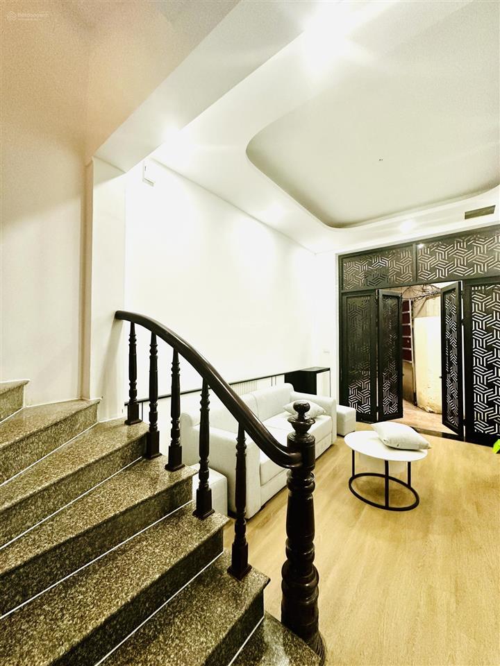 Nhà 5 tầng phố chính kinh. dt 55m². mt 7m. sổ vuông. giá 13.5 tỷ.  0793 198 ***